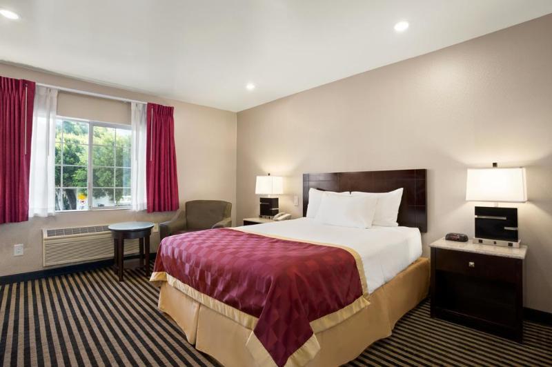 Готель Ramada By Wyndham Marina Del Rey Екстер'єр фото