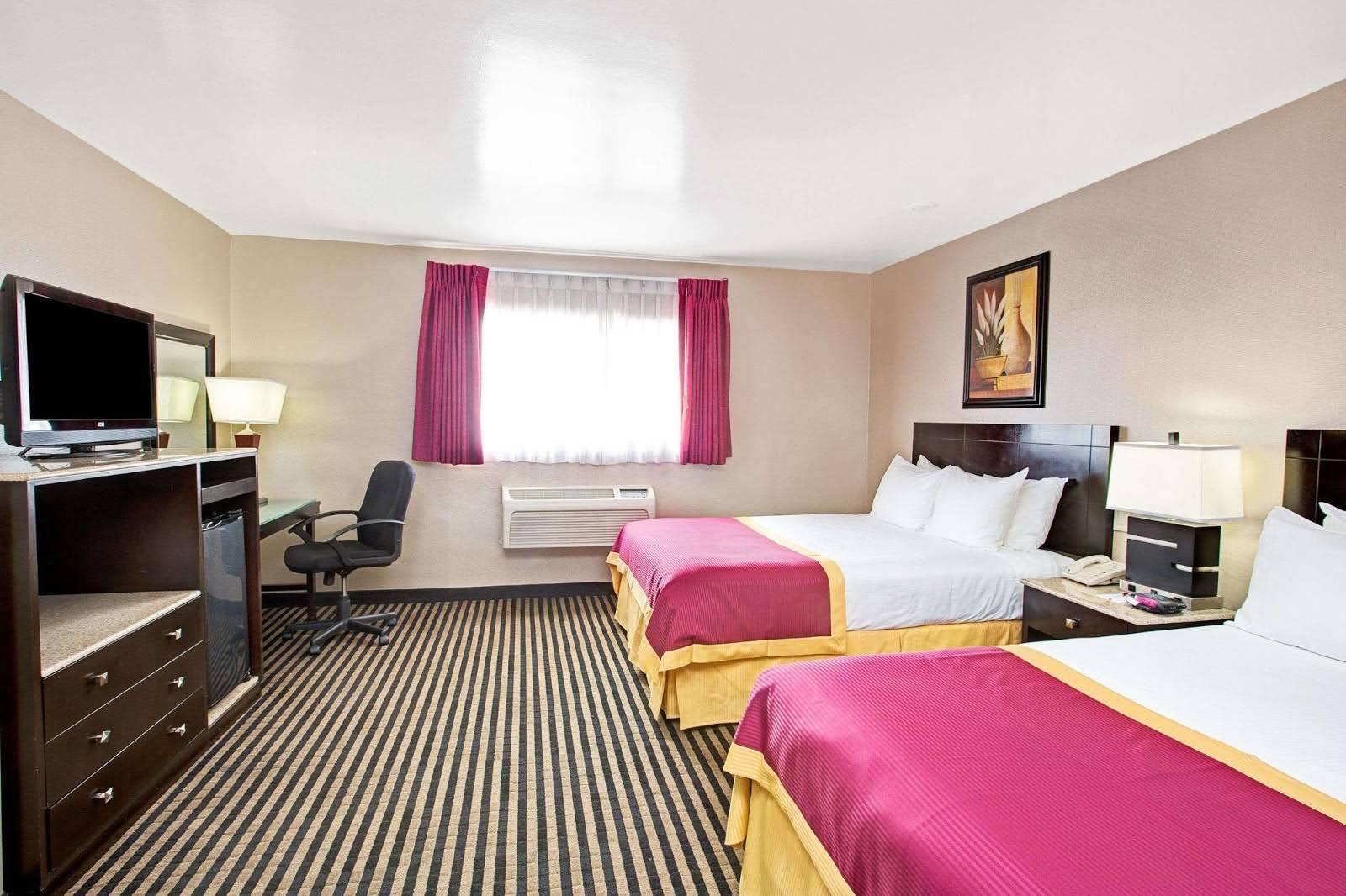 Готель Ramada By Wyndham Marina Del Rey Екстер'єр фото